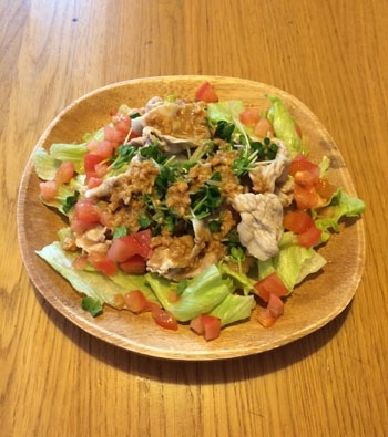 母乳のための食養生【冷しゃぶサラダ　ピーナツだれ】9月Menu